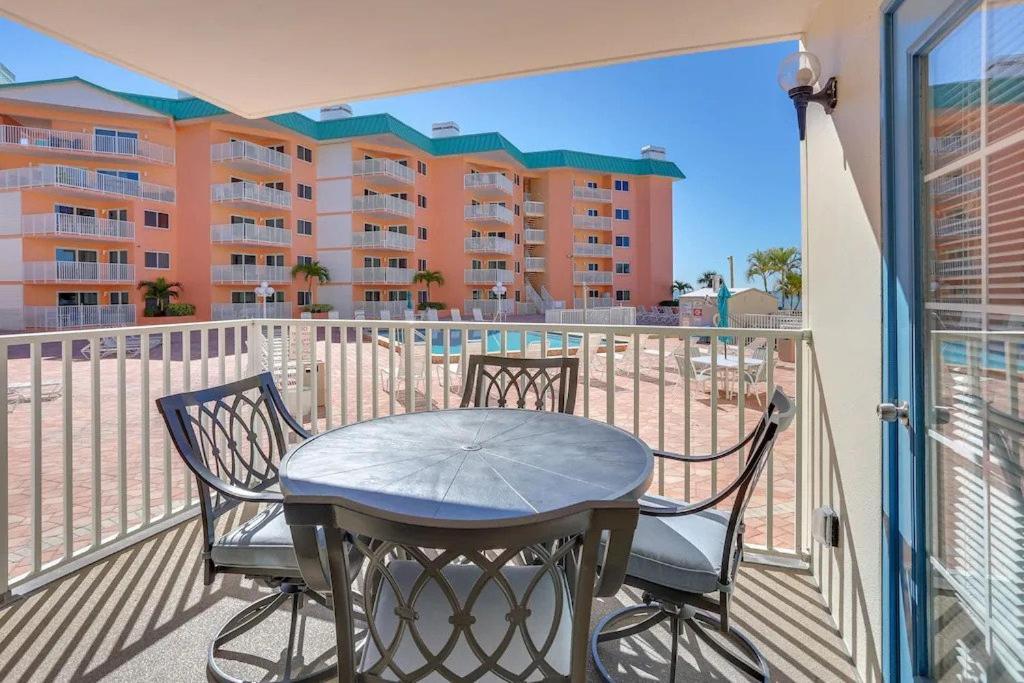 Beach Palms- Unit 102 Aparthotel Clearwater Beach Bagian luar foto